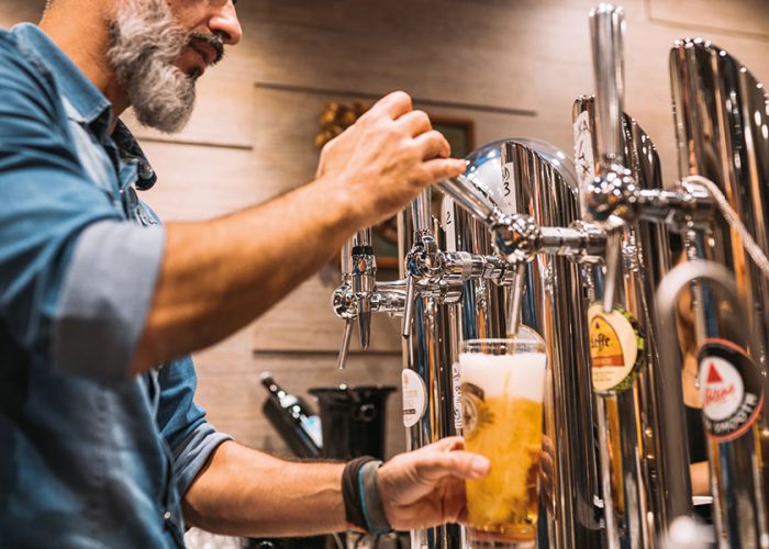 La perfetta spillatura della birra alla spina - FPU Barman Academy